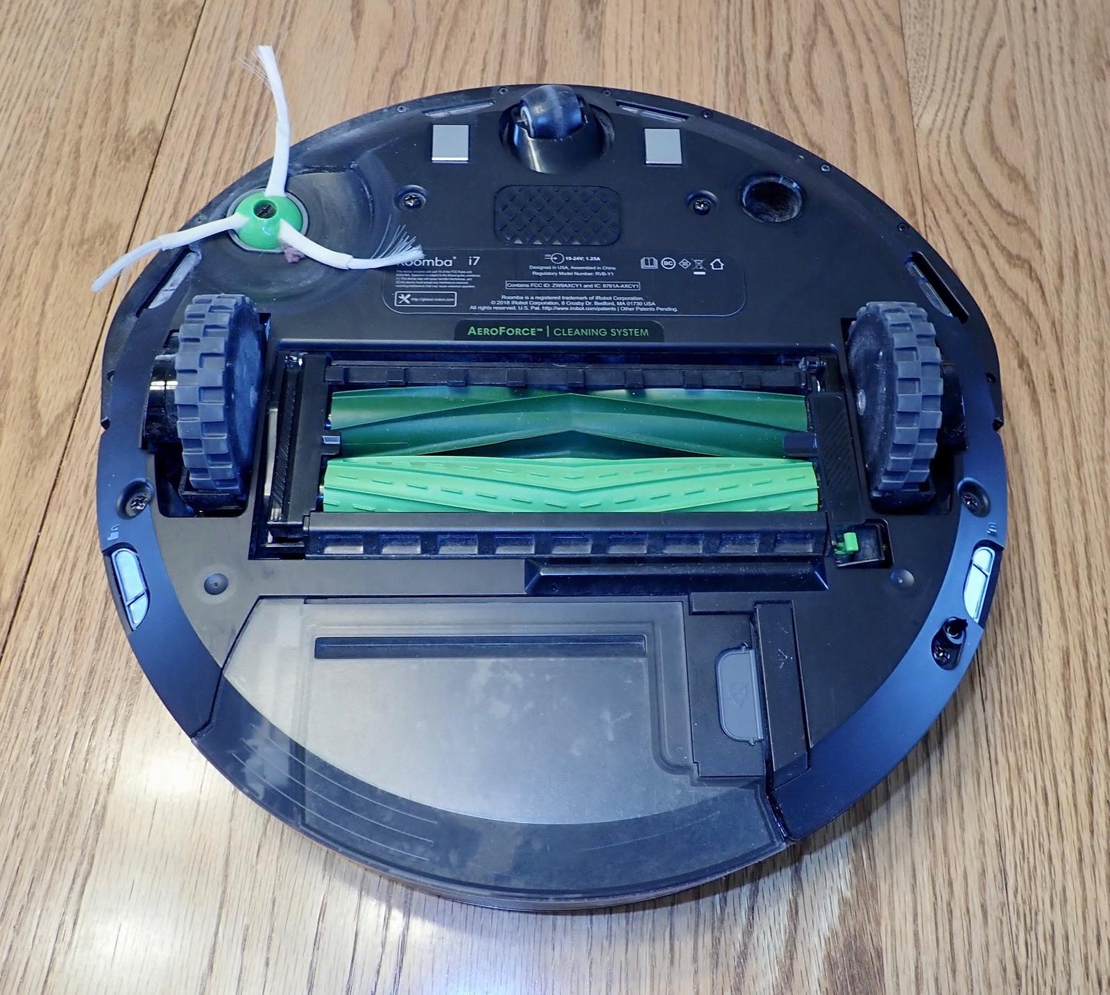 Roomba i7 Teardown: Why is there a waving cat with a lint roller inside?