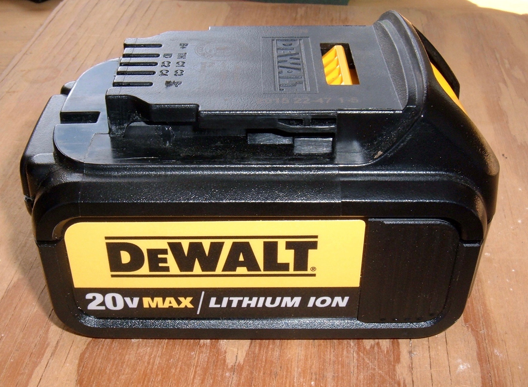 bunke Bemyndigelse Vedhæftet fil DeWalt 20V Max 3.0Ah Battery Pack Teardown & Analysis