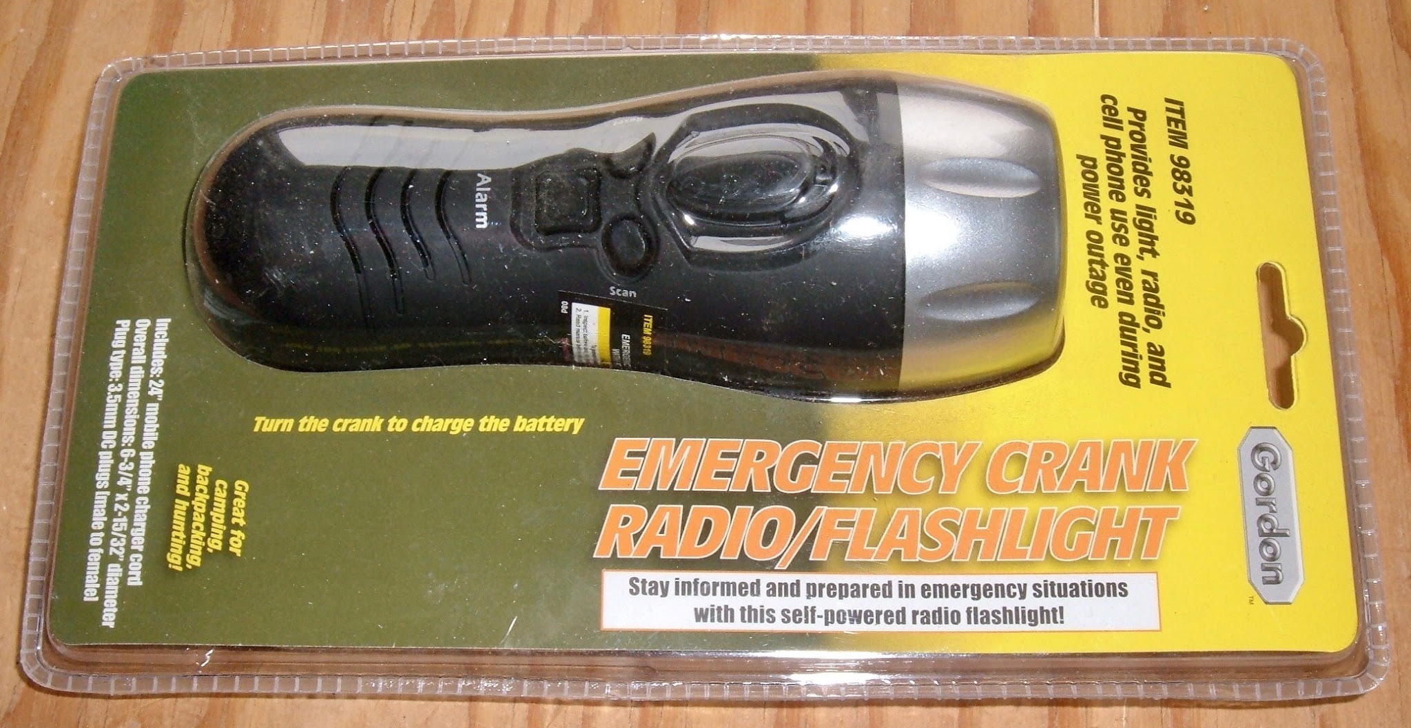 Harbor Freight Wind Up Flashlight/Radio Teardown, Review, and Upgrade (Model 98319)